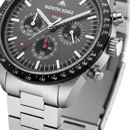 Relógio North Edge longwing hero shot close up