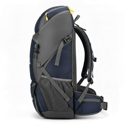 mochila cargueira 50 litros - hero shot - lateral