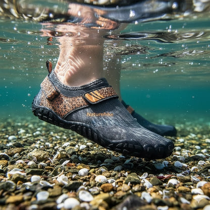 SAPATILHA__AQUATICA_NATURE_HIKE_agua
