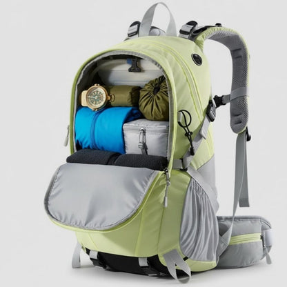 mocila de trilha aberta objetos