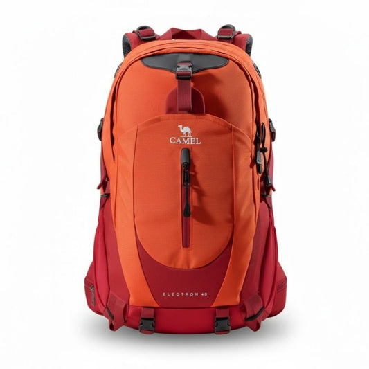 mochila de trilha vermelha