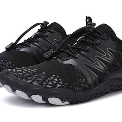 sapatilha aquatica preto-detalhe close